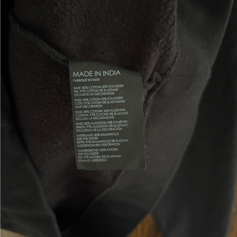 Club Monaco Heritage Crest Black Crewneck Sweatshirt - Picture 3 of 4